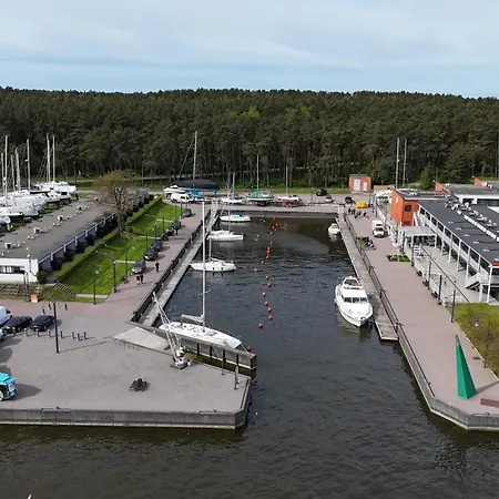 斯米蒂尼游艇俱乐部酒店 3* 克莱佩达