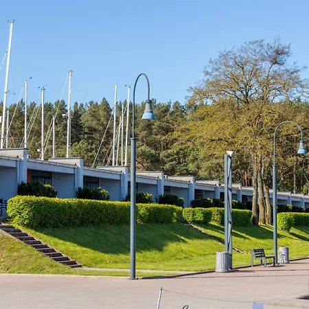 斯米蒂尼游艇俱乐部酒店 3* 克莱佩达