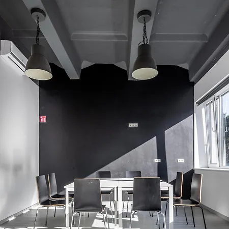 酒店 斯米蒂尼游艇俱乐部酒店