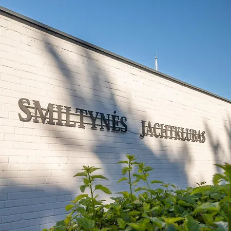 Hotel Smiltynes Jachtklubas 3*