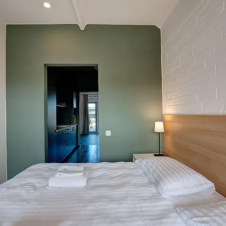 斯米蒂尼游艇俱乐部酒店 3* 克莱佩达