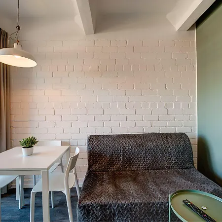 斯米蒂尼游艇俱乐部酒店 3* 克莱佩达