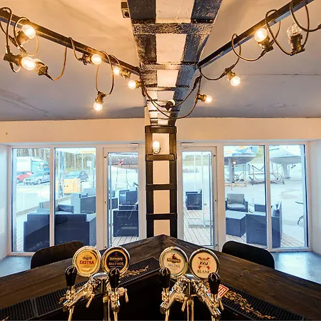 斯米蒂尼游艇俱乐部酒店 克莱佩达