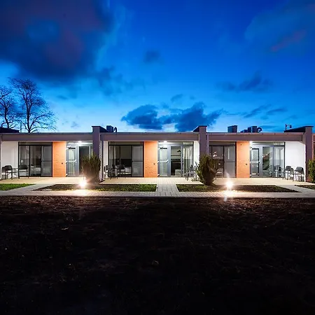 斯米蒂尼游艇俱乐部酒店 3*