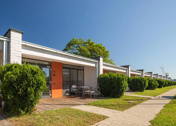 Smiltynes Jachtklubas Hotel