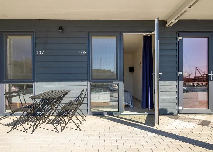 Smiltynes Jachtklubas Hotel