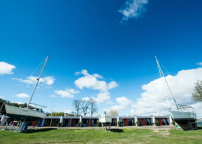 Hotel Smiltynes Jachtklubas 3*